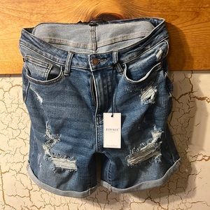 NWT Judy Blue Size Large Denim Shorts